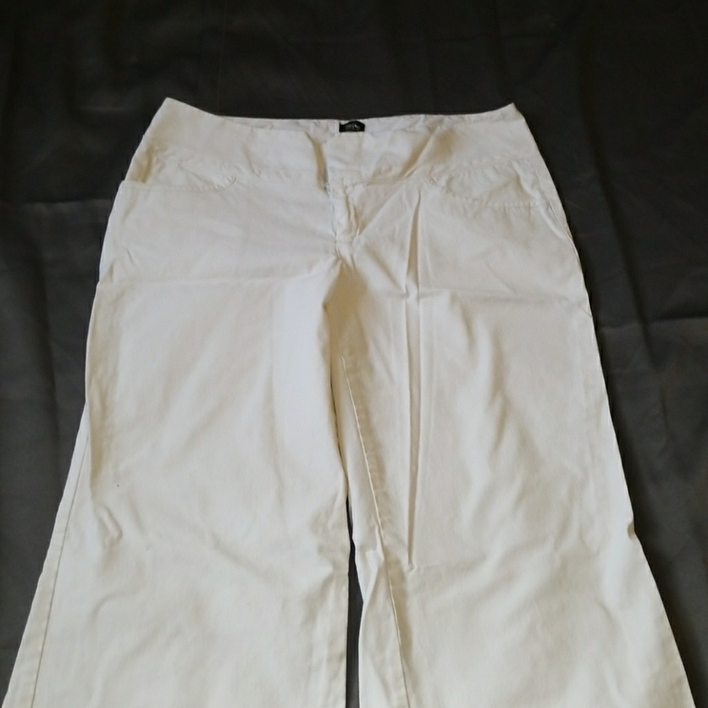 White Capri dress pants